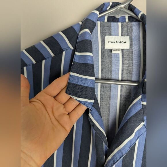 Frank And Oak Tencel Shirt men’s Blue Stripe Button Down Summer Sz L - Picture 6 of 9
